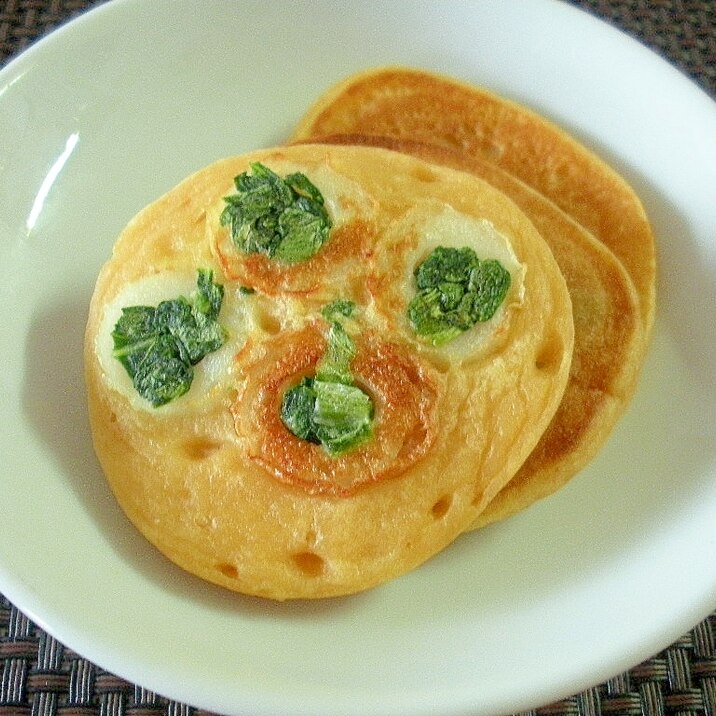 ホウレンソウ入りちくわの大豆粉パンケーキ♪